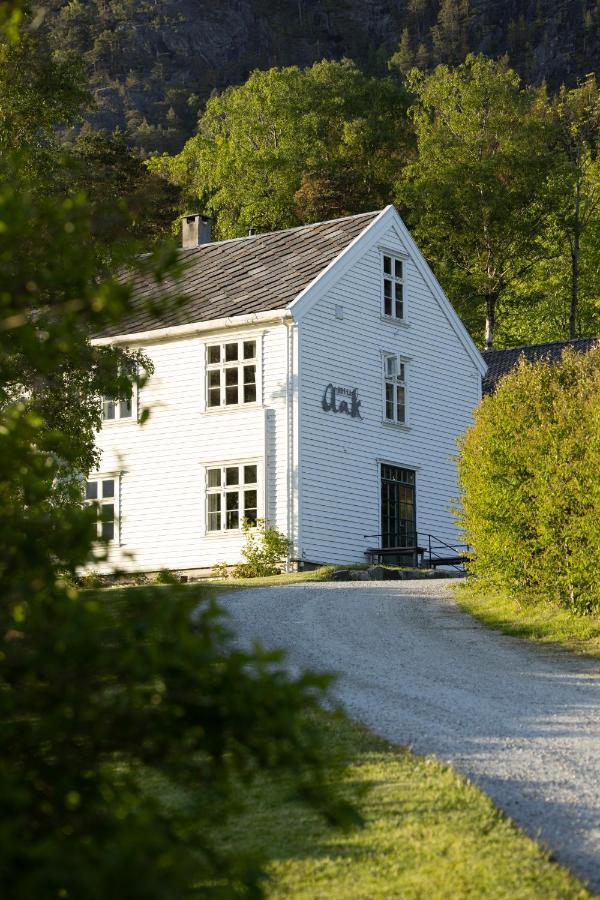 Hotel Aak Andalsnes Bagian luar foto