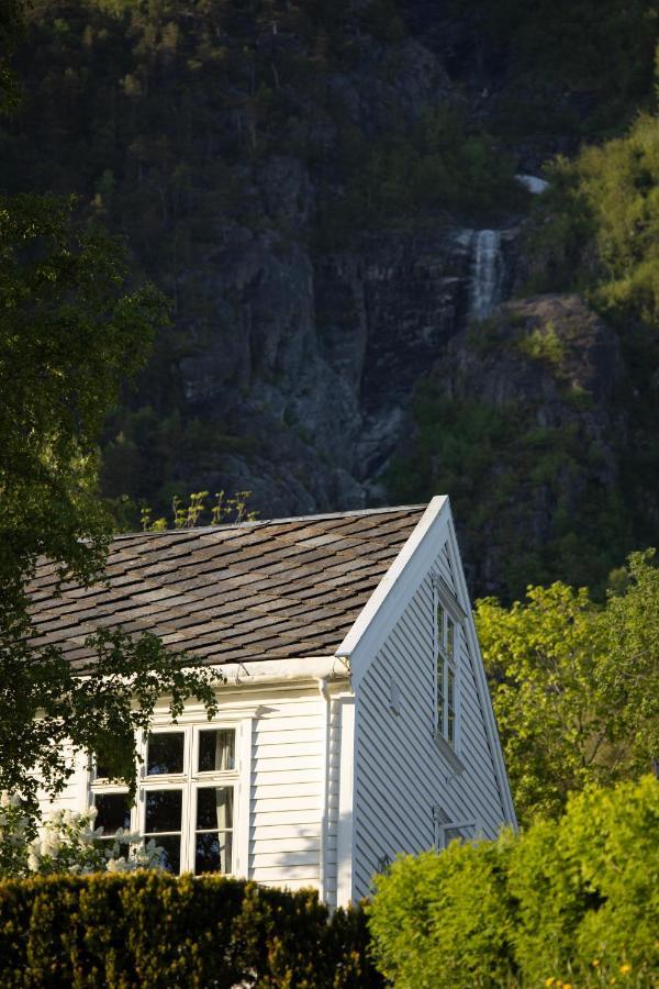Hotel Aak Andalsnes Bagian luar foto